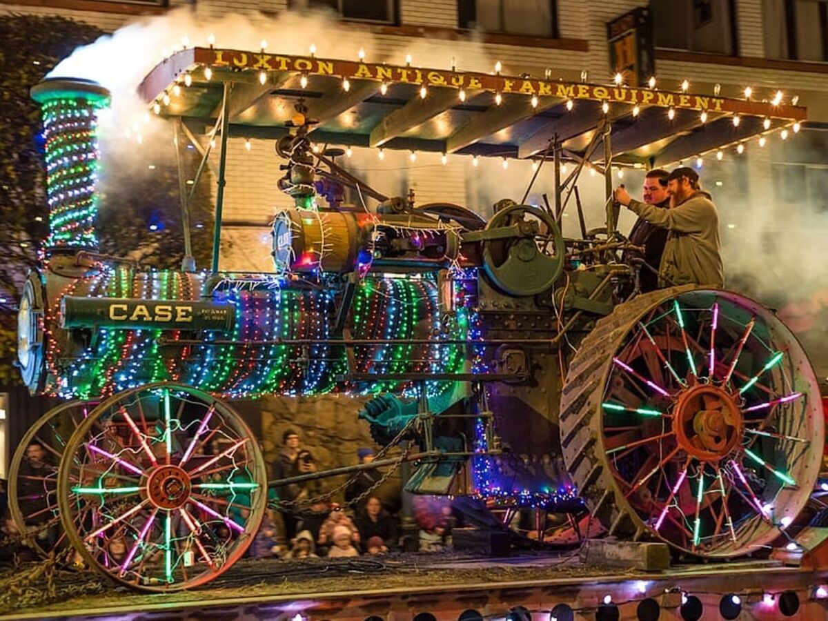 The Gray Jaycee's Christmas Parade "Winter Wonderland" Middle