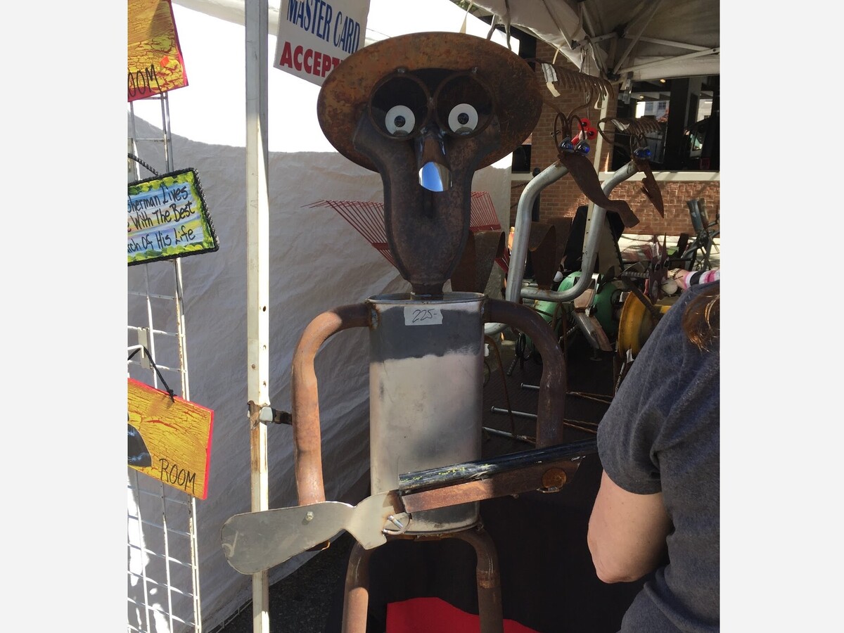 Mulberry street arts discount & crafts festival