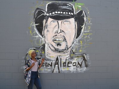 The Buzz Around Shemika Bussey's Mural of Jason Aldean 