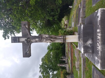 Rose Hill Cemetery Seeking Volunteers to Repair and Clean Historic Gravestones
