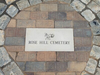 Rose Hill Cemetery: Where History Rests Beneath the Magnolias