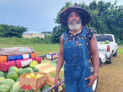 Outstanding Enterpreneus: Loy's Farmers Market